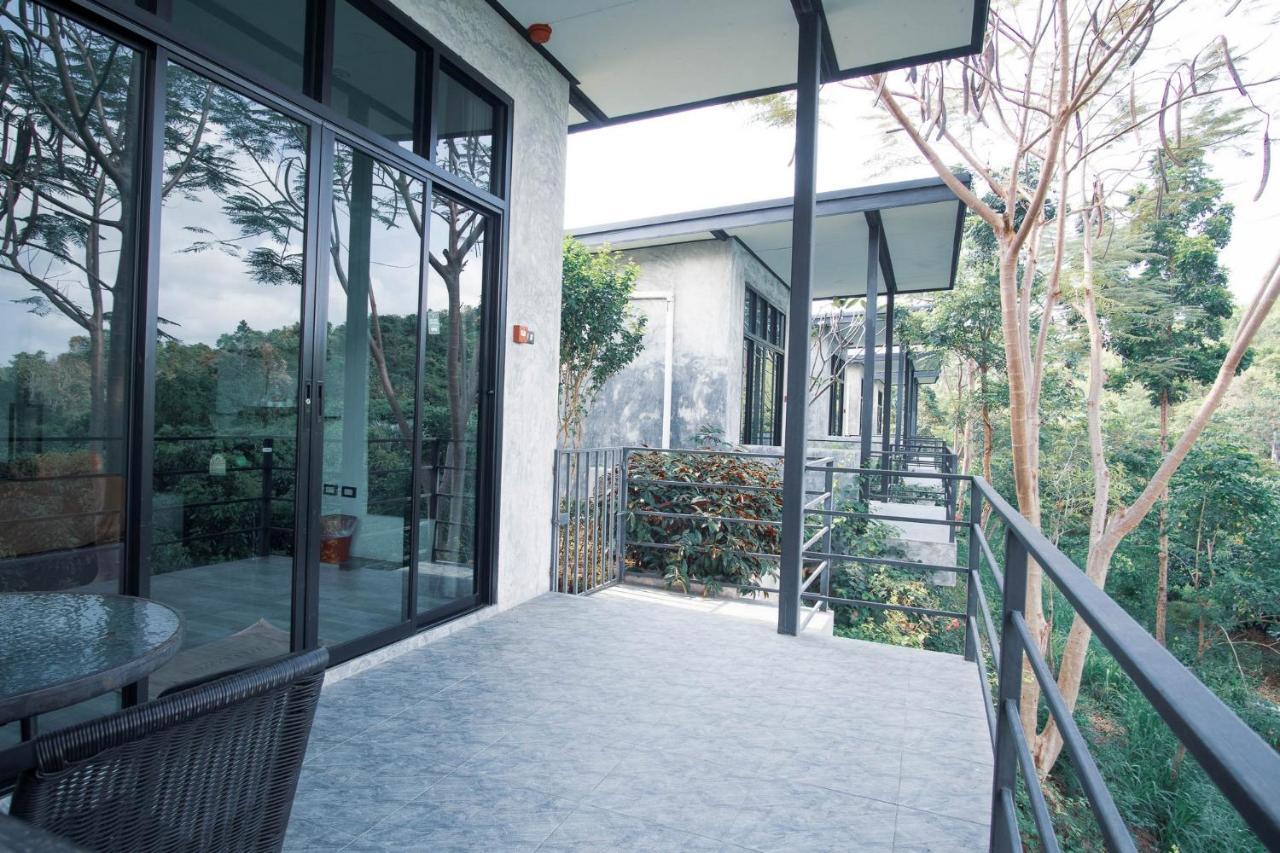 Makmai Sailom Heights Hotel Sattahip Exterior photo