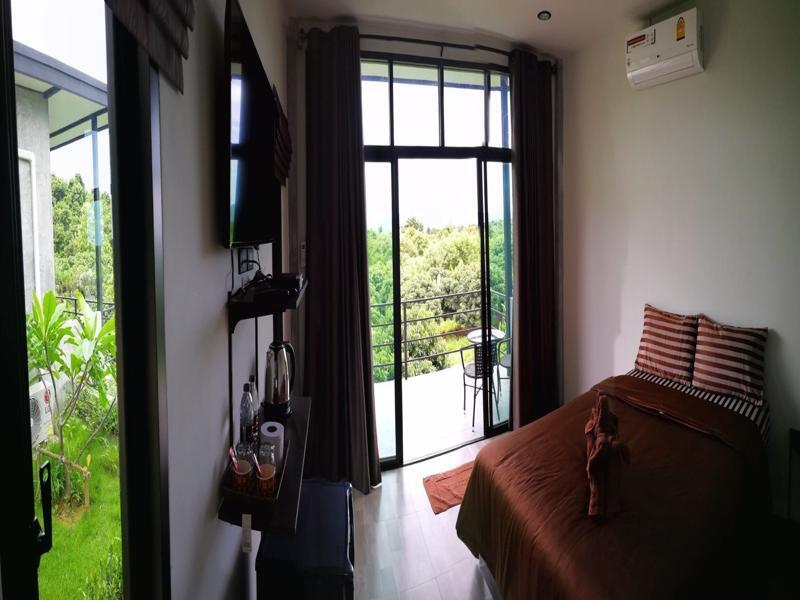 Makmai Sailom Heights Hotel Sattahip Exterior photo